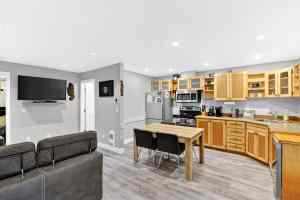 Chims Bear Cabin Kitchen Port Alberni BC